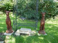Pair of Large Outdoor Weathered Cast Iron Greyhound Dogs (9 of 9) Pair of Large Outdoor Weathered Cast Iron Greyhound Dogs (9 of 9)