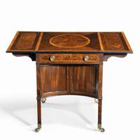 George III Chippendale-style Satinwood Pembroke Table (2 of 14) George III Chippendale-style Satinwood Pembroke Table (2 of 14)