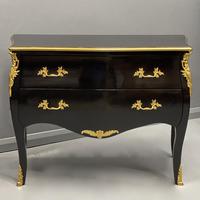 French Black Lacquered and Gilt Commode (2 of 8) French Black Lacquered and Gilt Commode (2 of 8)