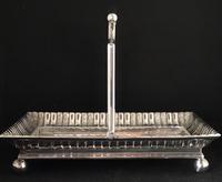 Very Good Victorian Silver Plated Cake / Bread Basket 'The Chelsea' (2 of 6) Very Good Victorian Silver Plated Cake / Bread Basket 'The Chelsea' (2 of 6)