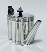 18th Century Georgian Solid Sterling Silver Teapot (2 of 16) 18th Century Georgian Solid Sterling Silver Teapot (2 of 16)