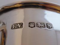 Viners 1960 Half 1/2 Pint Hallmarked Solid Silver Tankard Christening Mug 194g (7 of 10) Viners 1960 Half 1/2 Pint Hallmarked Solid Silver Tankard Christening Mug 194g (7 of 10)