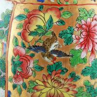 19th Century Chinese Canton Vase (7 of 8) 19th Century Chinese Canton Vase (7 of 8)