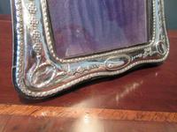 George V Period Silver Shaped Photo Frame (4 of 6) George V Period Silver Shaped Photo Frame (4 of 6)