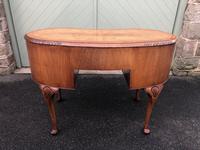 Antique Walnut & Burr Walnut Kidney Shaped Desk (8 of 13) Antique Walnut & Burr Walnut Kidney Shaped Desk (8 of 13)