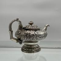 Antique George IV Sterling Silver Teapot London 1824 John Craddock & William Reid (7 of 11) Antique George IV Sterling Silver Teapot London 1824 John Craddock & William Reid (7 of 11)