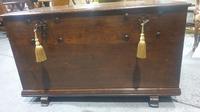 Double Lock Oak Coffer (3 of 13) Double Lock Oak Coffer (3 of 13)