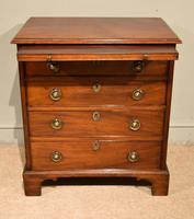 Small 19th Century Mahogany Chest of Drawers Brushing Slide (3 of 6) Small 19th Century Mahogany Chest of Drawers Brushing Slide (3 of 6)