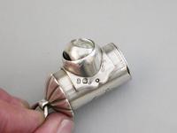 Victorian Novelty Silver Policeman's Bullseye Lantern Vinaigrette by Henry William Dee, London, 1872 (5 of 13) Victorian Novelty Silver Policeman's Bullseye Lantern Vinaigrette by Henry William Dee, London, 1872 (5 of 13)