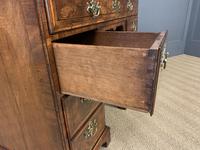 18th Century Burr Walnut Kneehole Desk (7 of 14) 18th Century Burr Walnut Kneehole Desk (7 of 14)