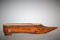 A finely carved 18th century fruitwood cribbage board /box in the shape of a shoe (6 of 7) A finely carved 18th century fruitwood cribbage board /box in the shape of a shoe (6 of 7)