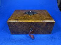 French 19th Century Burr Cedar Box. (5 of 14) French 19th Century Burr Cedar Box. (5 of 14)
