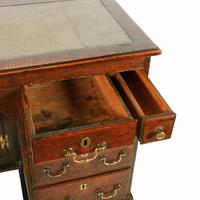 18th Century Architect's Kneehole Desk (6 of 8) 18th Century Architect's Kneehole Desk (6 of 8)