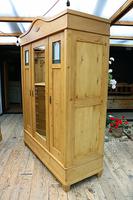 Fabulous Old Pine Triple 'Knock Down' Arts & Crafts Wardrobe (5 of 11) Fabulous Old Pine Triple 'Knock Down' Arts & Crafts Wardrobe (5 of 11)
