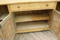 2m Pine Dresser Base Sideboard / Cupboard / TV Stand (11 of 13) 2m Pine Dresser Base Sideboard / Cupboard / TV Stand (11 of 13)