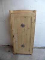 Art Deco 1 Door Pine Kitchen / Storage Cupboard to Wax / Paint (2 of 11) Art Deco 1 Door Pine Kitchen / Storage Cupboard to Wax / Paint (2 of 11)