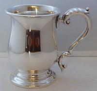 1937 Hallmarked Solid Silver 1/2 Half Pint Tankard Christening Mug (5 of 8) 1937 Hallmarked Solid Silver 1/2 Half Pint Tankard Christening Mug (5 of 8)
