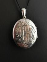 Victorian Silver Locket, Mourning, Monogrammed (8 of 11) Victorian Silver Locket, Mourning, Monogrammed (8 of 11)