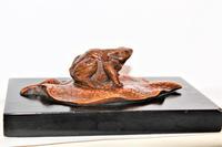 Charming & Well Carved Japanese Boxwood Paper Weight Depicting a Frog (2 of 8) Charming & Well Carved Japanese Boxwood Paper Weight Depicting a Frog (2 of 8)