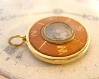 Vintage Pocket Watch Chain Compass Fob 1950s Tan Leather & Gilt Drum Case Fob FWO (8 of 9) Vintage Pocket Watch Chain Compass Fob 1950s Tan Leather & Gilt Drum Case Fob FWO (8 of 9)