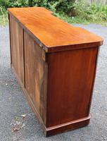 1900's Large Well Fitted Breakfront Mahogany 3 Door Sideboard + Key (5 of 5) 1900's Large Well Fitted Breakfront Mahogany 3 Door Sideboard + Key (5 of 5)