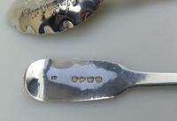 Samuel Smiley : Fine Pair of Heavy 152g Solid Silver Berry Spoons C.1874 (6 of 6) Samuel Smiley : Fine Pair of Heavy 152g Solid Silver Berry Spoons C.1874 (6 of 6)