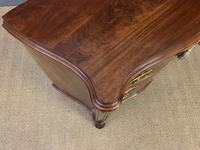 19th Century French Flame Mahogany Commode (19 of 20) 19th Century French Flame Mahogany Commode (19 of 20)