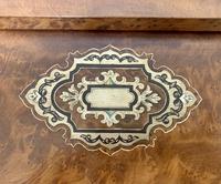 Antique Amboyna Mother of Pearl Inlaid Writing Slope Lap Box (17 of 19) Antique Amboyna Mother of Pearl Inlaid Writing Slope Lap Box (17 of 19)