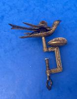 Victorian Gilt Brass Bird Sewing Clamp (6 of 11) Victorian Gilt Brass Bird Sewing Clamp (6 of 11)