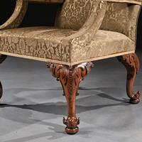 Mid 18th Century George II Walnut Library Open Armchair of Grande Scale (7 of 9) Mid 18th Century George II Walnut Library Open Armchair of Grande Scale (7 of 9)