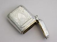 Edwardian Silver Combination Vesta & Stamp Case, By Joseph Gloster, Birmingham, 1904, (2 of 15) Edwardian Silver Combination Vesta & Stamp Case, By Joseph Gloster, Birmingham, 1904, (2 of 15)