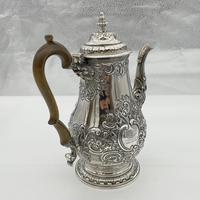 George IV Sterling Silver Coffee Pot London 1824 Timothy Smith & Thomas Merryweather (5 of 12) George IV Sterling Silver Coffee Pot London 1824 Timothy Smith & Thomas Merryweather (5 of 12)