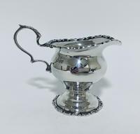 Antique Solid Sterling Silver Milk or Cream Jug Chester 1906 (4 of 11) Antique Solid Sterling Silver Milk or Cream Jug Chester 1906 (4 of 11)