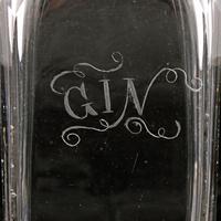 Early 19th Century Gin Decanter (4 of 8) Early 19th Century Gin Decanter (4 of 8)
