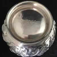 Victorian Repousse Silver Plated Sugar Shaker (5 of 5) Victorian Repousse Silver Plated Sugar Shaker (5 of 5)
