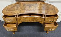 Queen Anne Burr Walnut Kidney Dressing Table (4 of 17) Queen Anne Burr Walnut Kidney Dressing Table (4 of 17)