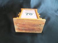 Golden Oak Perpetual Calendar - Fully Working (5 of 5) Golden Oak Perpetual Calendar - Fully Working (5 of 5)
