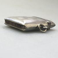 Irish Interest - Attractive Solid Silver Vesta Case - Shamrock c.1903 (3 of 5) Irish Interest - Attractive Solid Silver Vesta Case - Shamrock c.1903 (3 of 5)