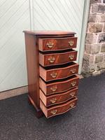 Serpentine Mahogany Slim Chest Drawers (2 of 8) Serpentine Mahogany Slim Chest Drawers (2 of 8)