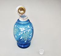 Edwardian Silver Mounted Turquoise Enamelled Glass Scent Bottle by John Grinsell Birmingham 1910 (4 of 6) Edwardian Silver Mounted Turquoise Enamelled Glass Scent Bottle by John Grinsell Birmingham 1910 (4 of 6)