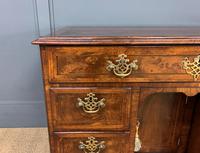18th Century Burr Walnut Kneehole Desk (3 of 14) 18th Century Burr Walnut Kneehole Desk (3 of 14)