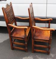 1900's Pair of Oak Carver Armchairs with Tudor Rose Motif in the Panel (2 of 3) 1900's Pair of Oak Carver Armchairs with Tudor Rose Motif in the Panel (2 of 3)