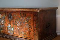 19th century painted pine coffer with floral artwork to the front (3 of 19) 19th century painted pine coffer with floral artwork to the front (3 of 19)
