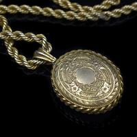 Antique Oval Buckle Fancy Locket and Rope Chain Sterling Silver Gold Gilt Necklace (4 of 11) Antique Oval Buckle Fancy Locket and Rope Chain Sterling Silver Gold Gilt Necklace (4 of 11)