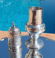 Rare 18th Century Robert Hennell l Solid Silver Vase Shape Sugar Caster / Sifter London 1785 (4 of 12) Rare 18th Century Robert Hennell l Solid Silver Vase Shape Sugar Caster / Sifter London 1785 (4 of 12)