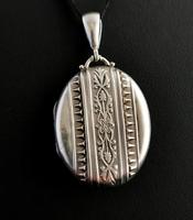 Antique Victorian Silver Locket, Aesthetic Era (7 of 13) Antique Victorian Silver Locket, Aesthetic Era (7 of 13)