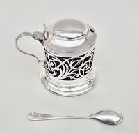 Edwardian Pierced Silver Mustard Pot by Joseph Rodgers & Sons, Sheffield 1905 (3 of 7) Edwardian Pierced Silver Mustard Pot by Joseph Rodgers & Sons, Sheffield 1905 (3 of 7)