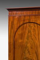 Mid 19th Century Mahogany Wardrobe (6 of 7) Mid 19th Century Mahogany Wardrobe (6 of 7)