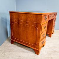 Yew Wood Effect Pedestal Desk (4 of 9) Yew Wood Effect Pedestal Desk (4 of 9)