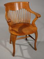 Shapely Early 20th Century Golden Oak Bow-backed Desk Chair (2 of 4) Shapely Early 20th Century Golden Oak Bow-backed Desk Chair (2 of 4)